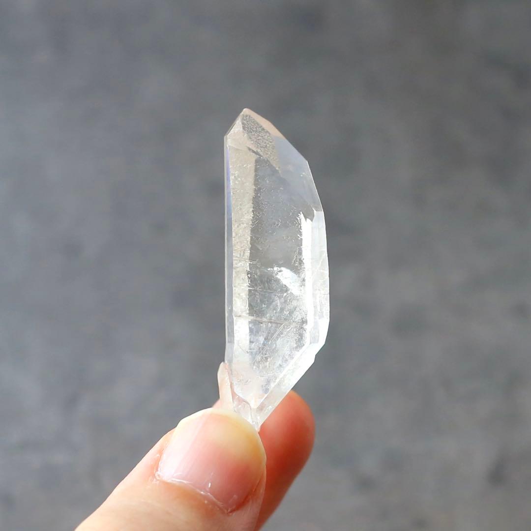 ダブルポイント ヴィジョンクォーツ 水晶 天然石 希少 鉱物 両剣水晶