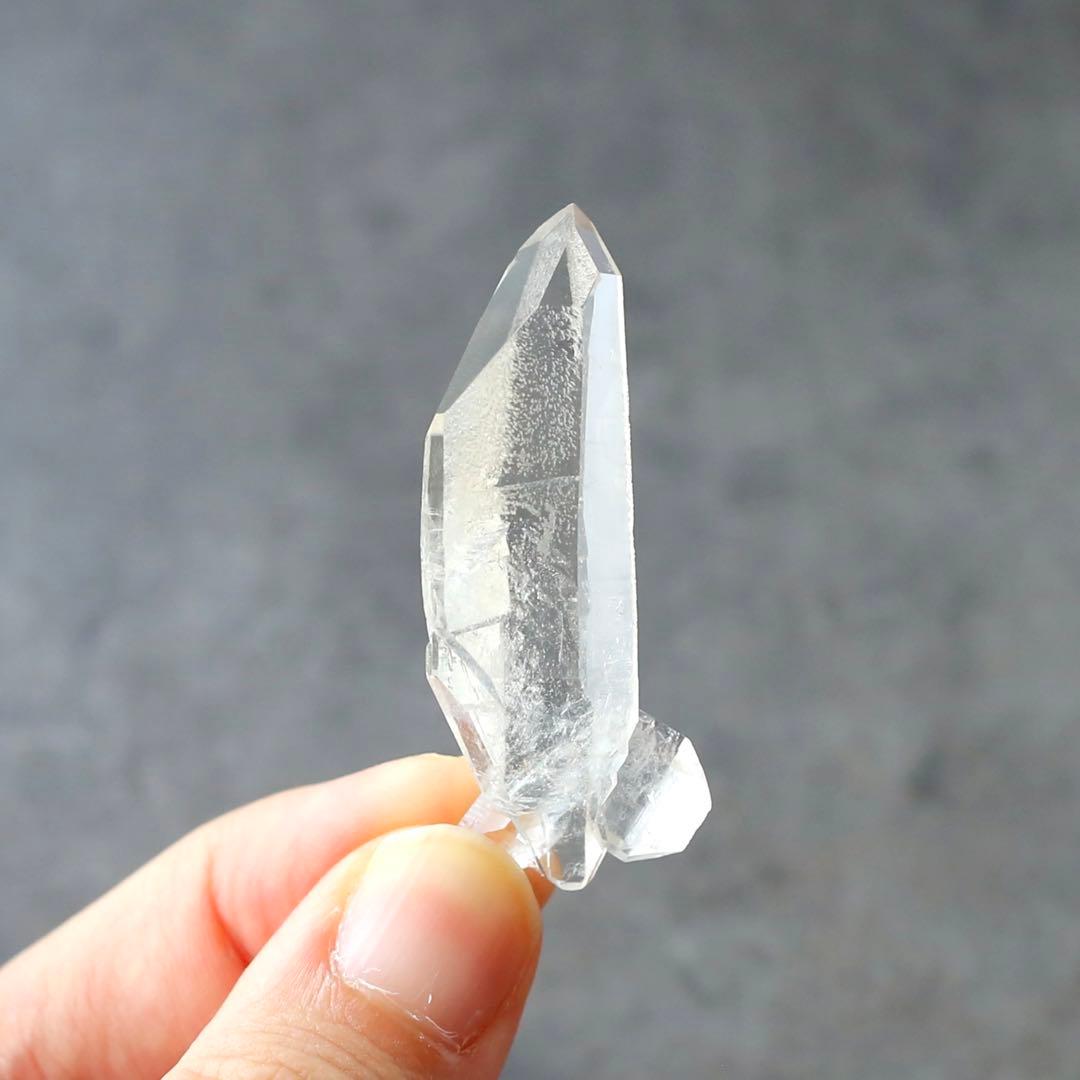 ダブルポイント ヴィジョンクォーツ 水晶 天然石 希少 鉱物 両剣水晶