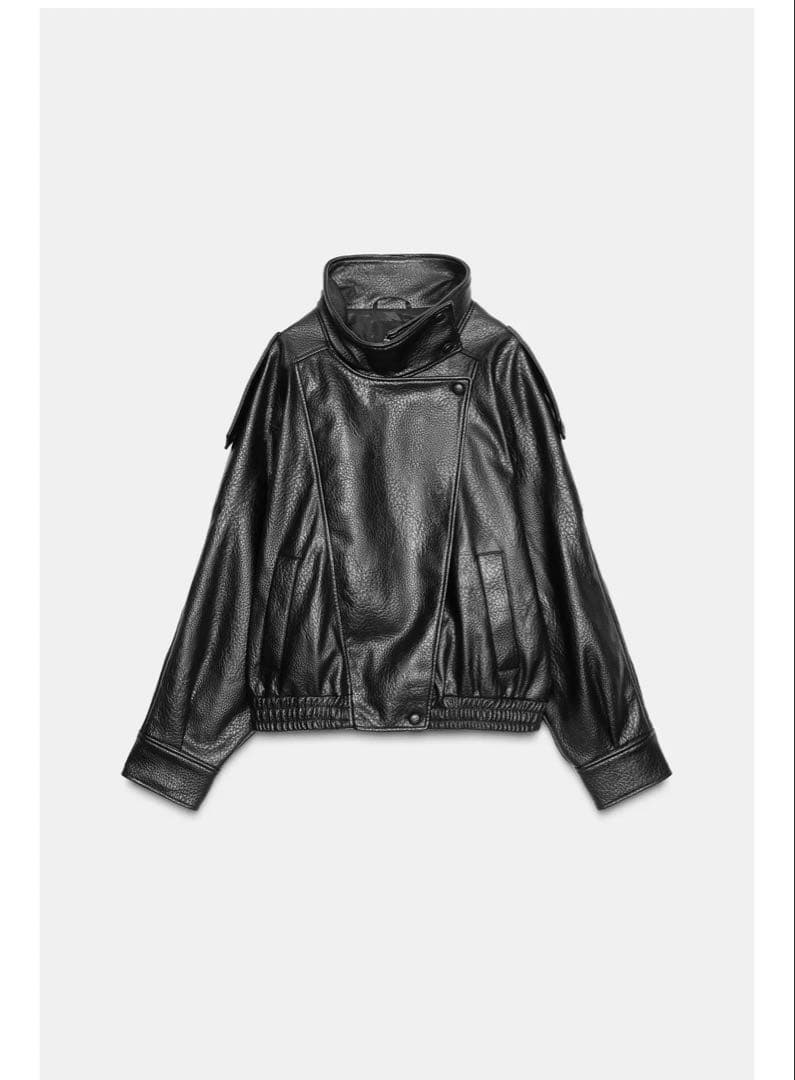 【pi】ZARA 黒 フェイクレザージャケット