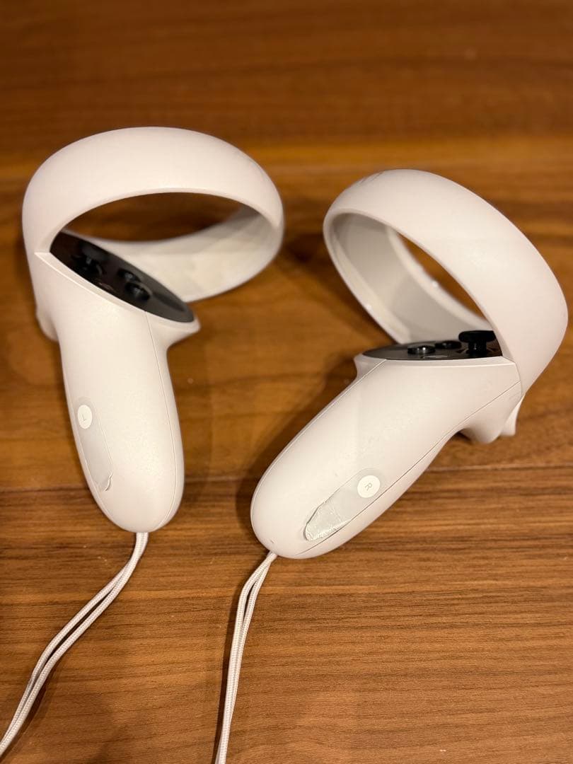 【美品】 Quest 2 128GB 本体＋コントローラー2個