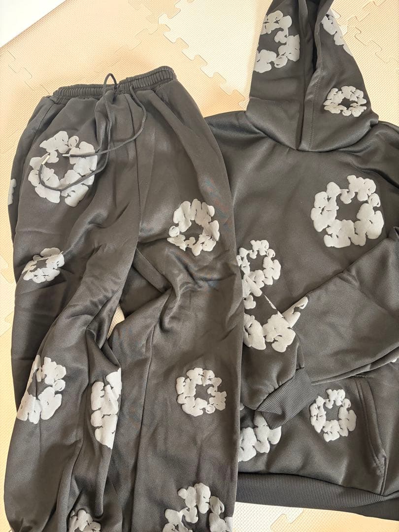 【✨新品DENIM TEARS✨】 XLサイズ　セットアップ　デニムティアーズ