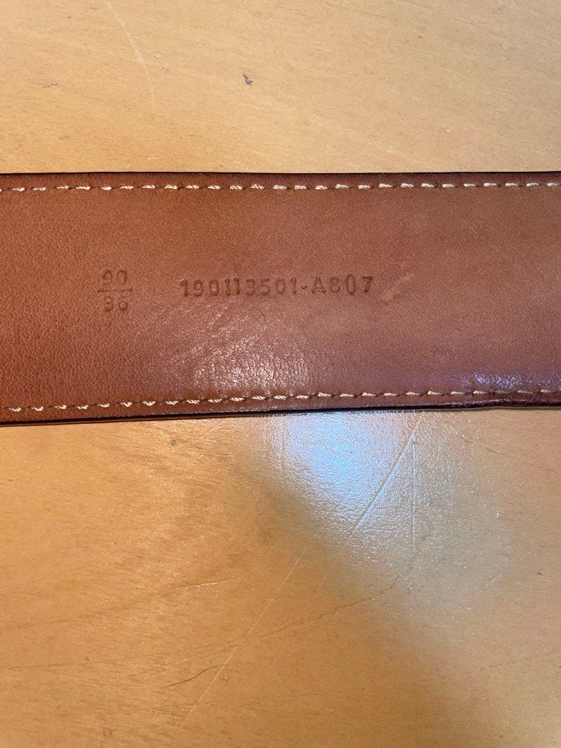 Fendi ネイビー レザーベルト Fロゴバックル モンスターアイズ