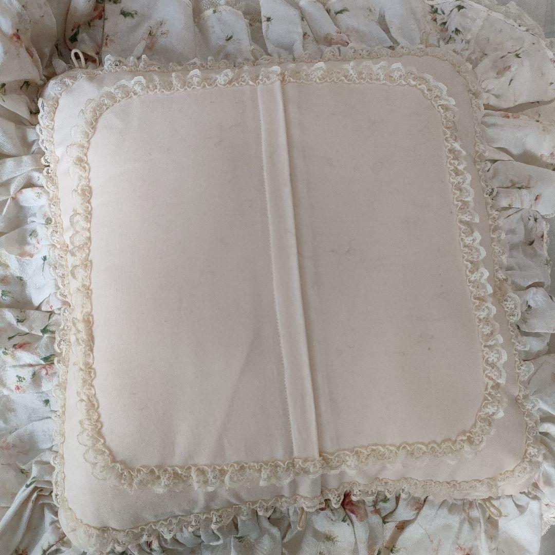 アキアカネ　花柄クッション　アンティーク