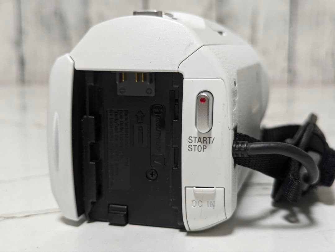 SONY　HDR-CX680　22年製