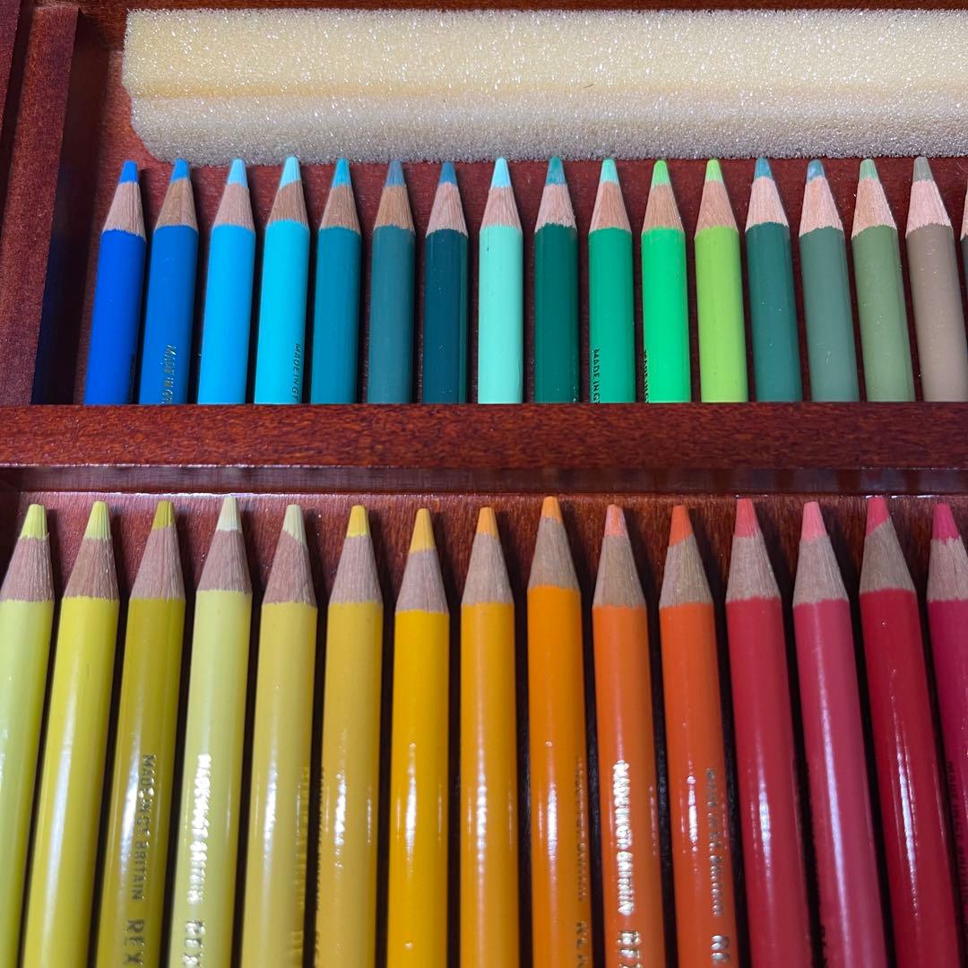 A861⭐︎美品 DERWENT ダーウェント 色鉛筆 72色 木箱入 イギリス