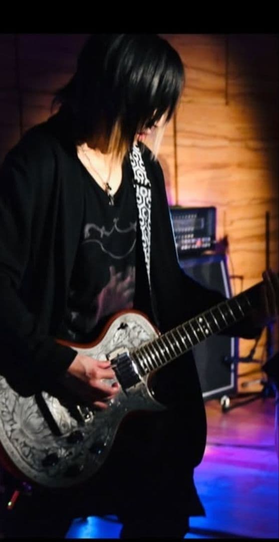 HISASHI着 SHARE SPIRIT 別注HEART HAND TANK