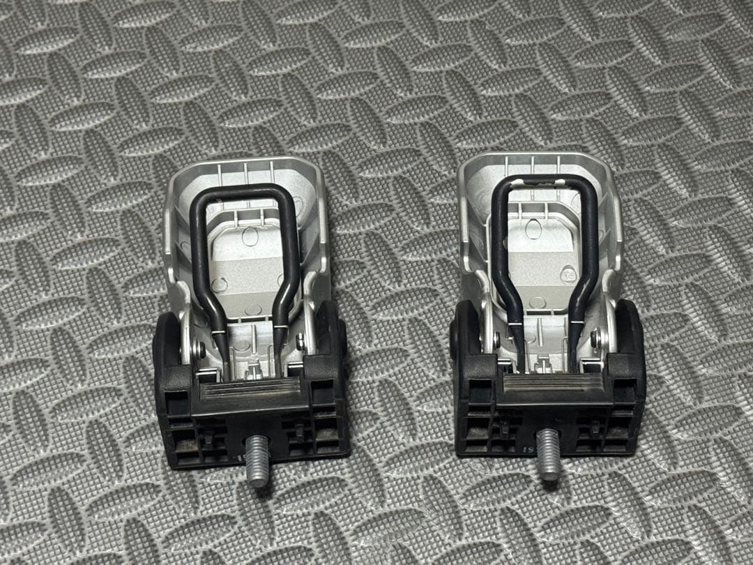 MOPAR純正　ボンネットフードラッチ JL ラングラー