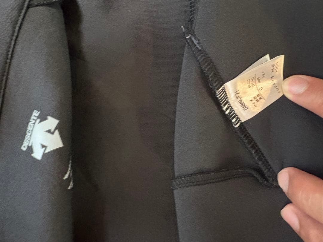 大谷翔平着　DESCENTE ジャージ上下セット O ブラック