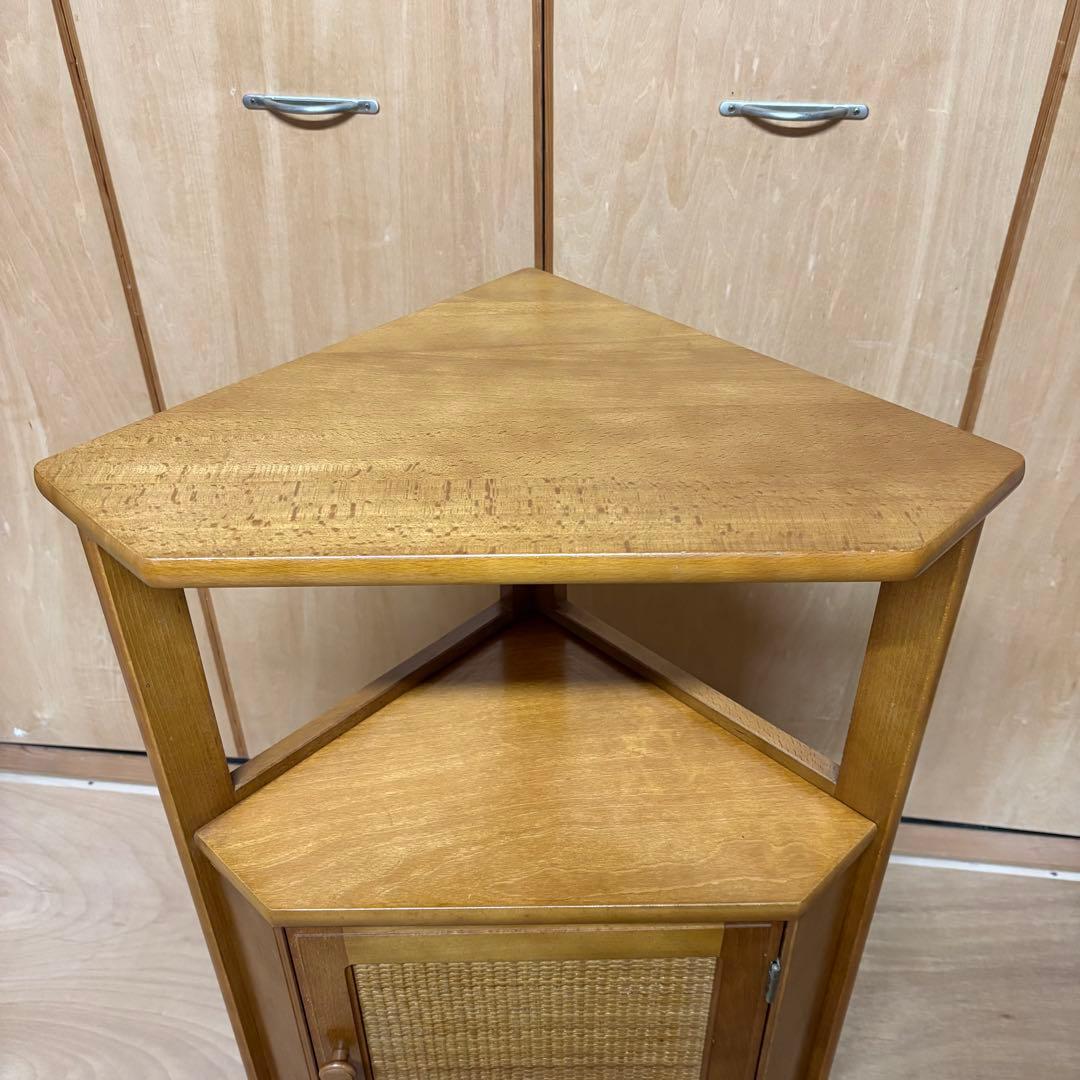 karimoku カリモク コーナーラック 三角棚 ラタン扉 昭和レトロ