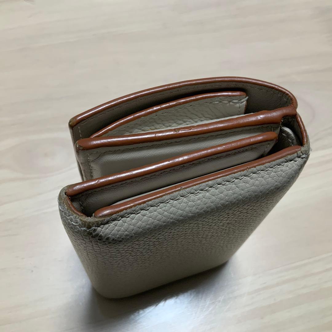 LOEWE 三つ折り財布 グレージュ　ベージュ ライトグレー　レザー