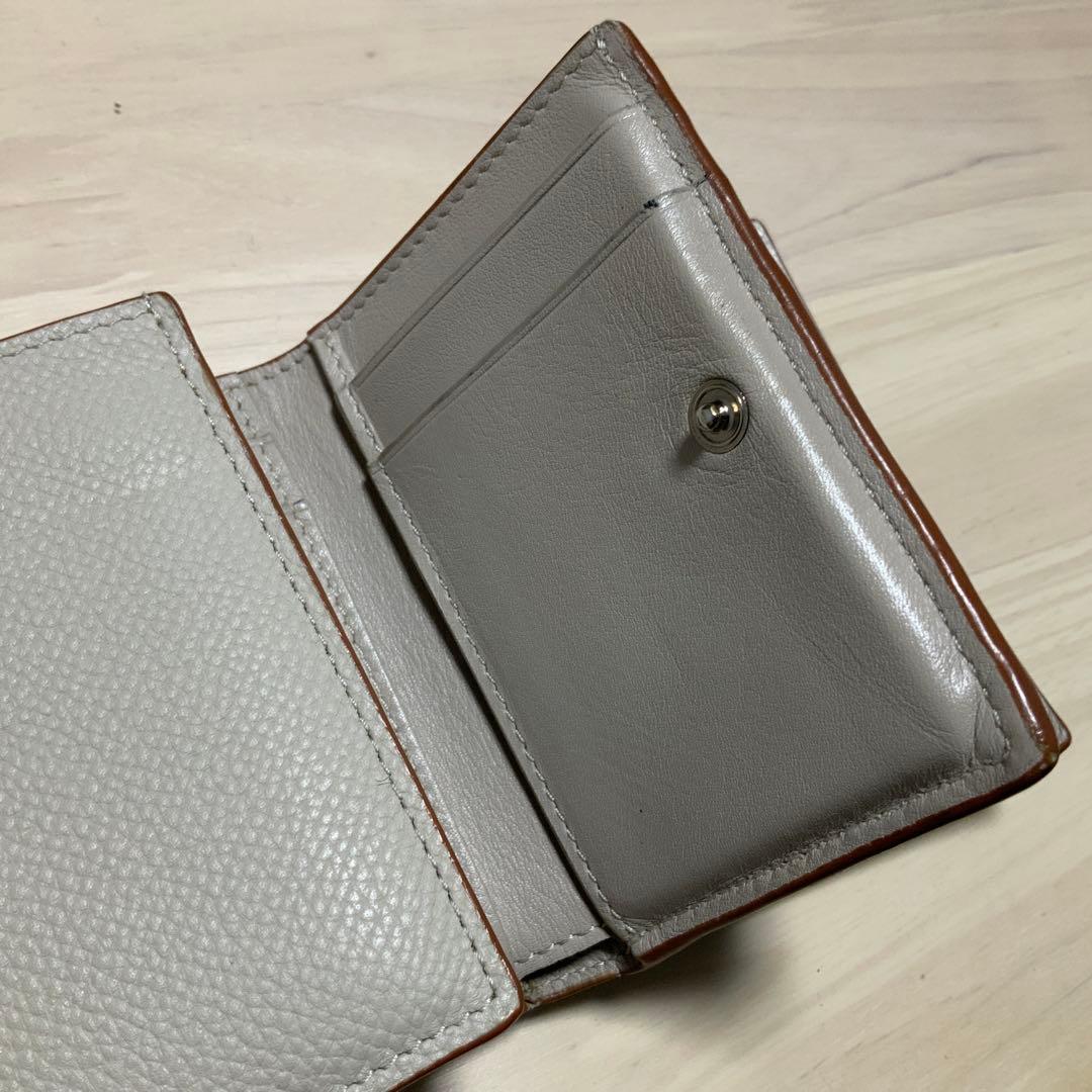 LOEWE 三つ折り財布 グレージュ　ベージュ ライトグレー　レザー