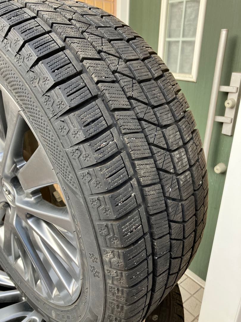 スタッドレスタイヤ 18インチ4本 ホイール付