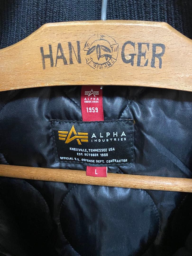 ALPHA INDUSTRIES ブラック MA-1 ジャケット Lサイズ