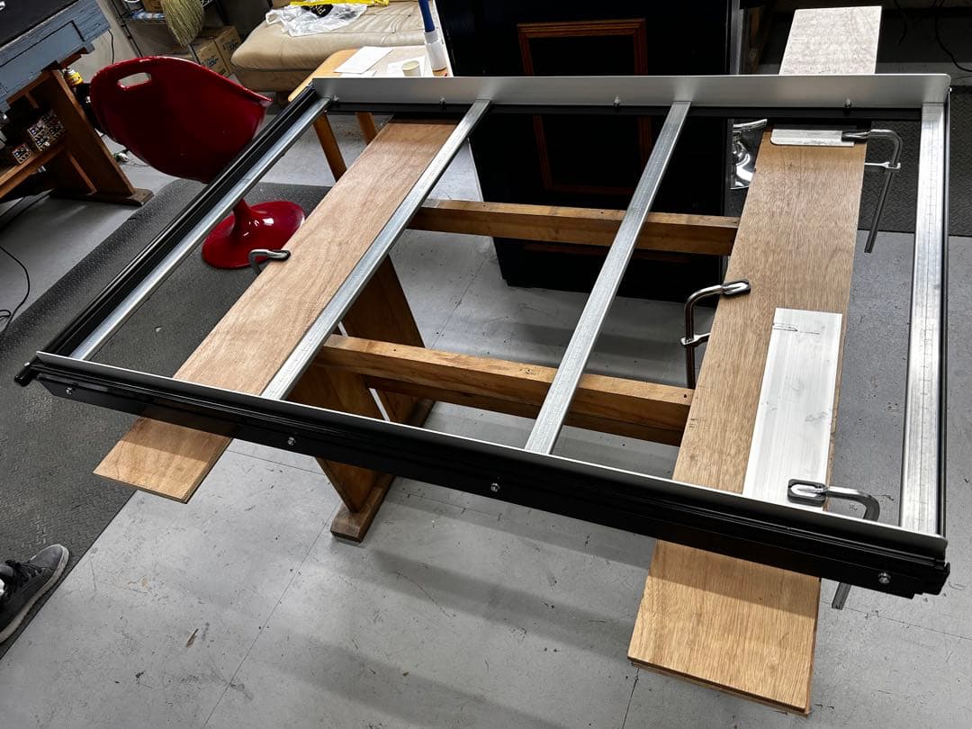 パー様ハイエーススライドフロア 150黒レール、サイドパネル、ポール