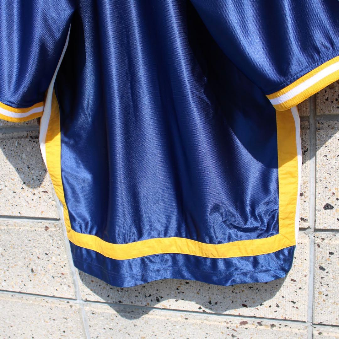 90s~00s adidas ロゴ刺繍 ツヤあり生地 大きめ 古着 アップウェア