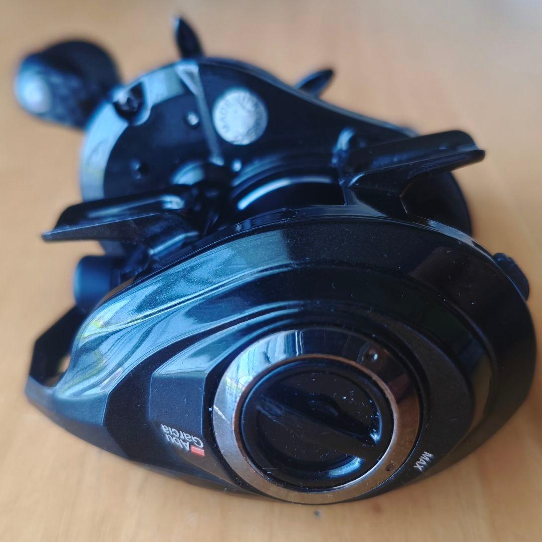 Abu Garcia ROXANI 7-L ベイトリール美品キズ1個有