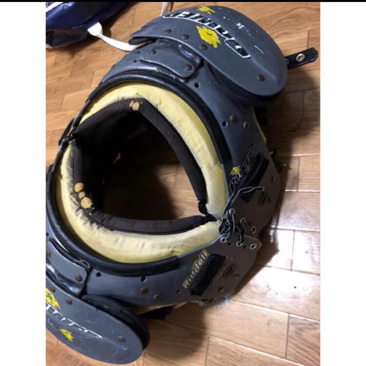アメフト ショルダー