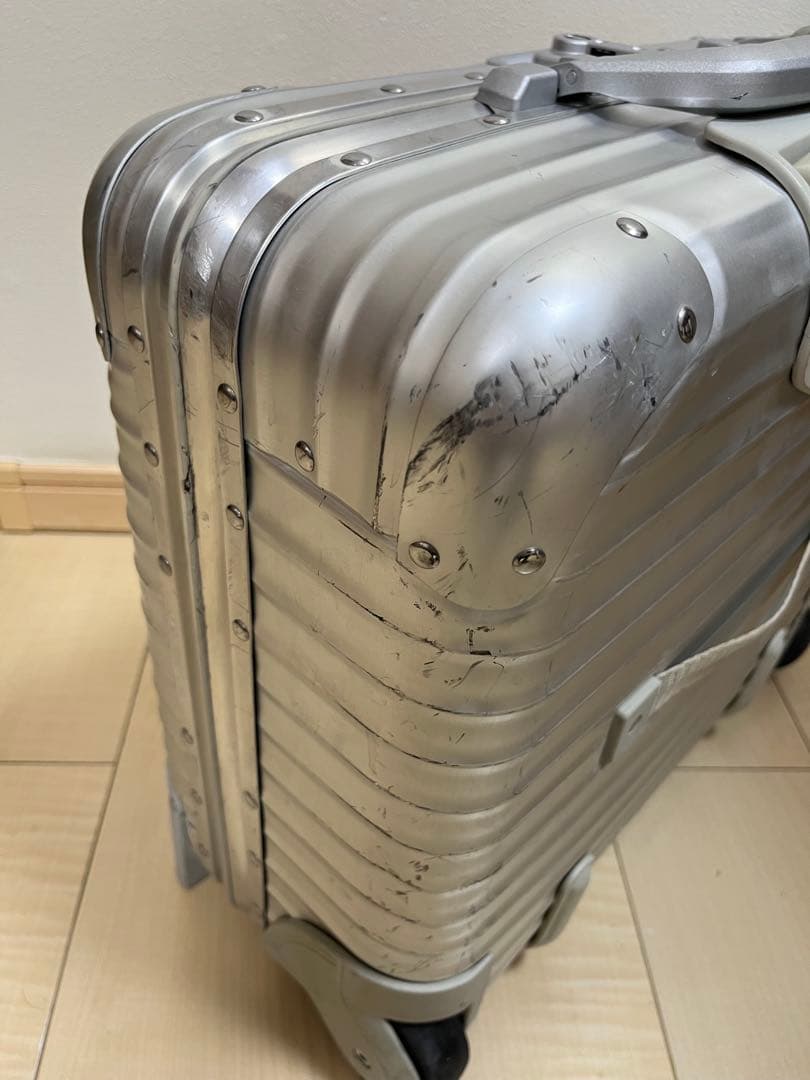 RIMOWA トパーズ トロリー 23L キャリーケース 2輪 機内持ち込み