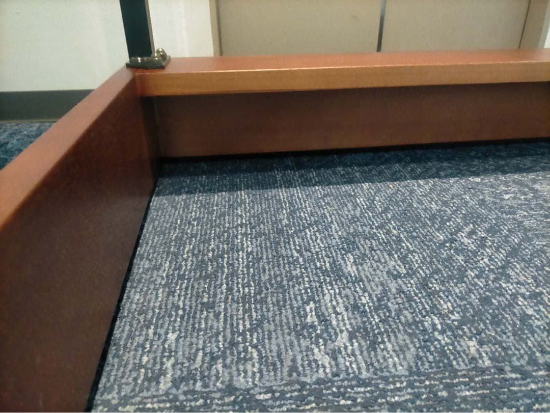 ガラス天板 木製脚 テーブル　ダイニングテーブルのみ