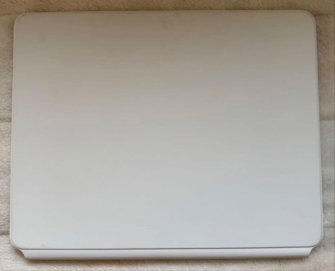 【極美品】純正 12.9インチiPad用Magic Keyboard ホワイト