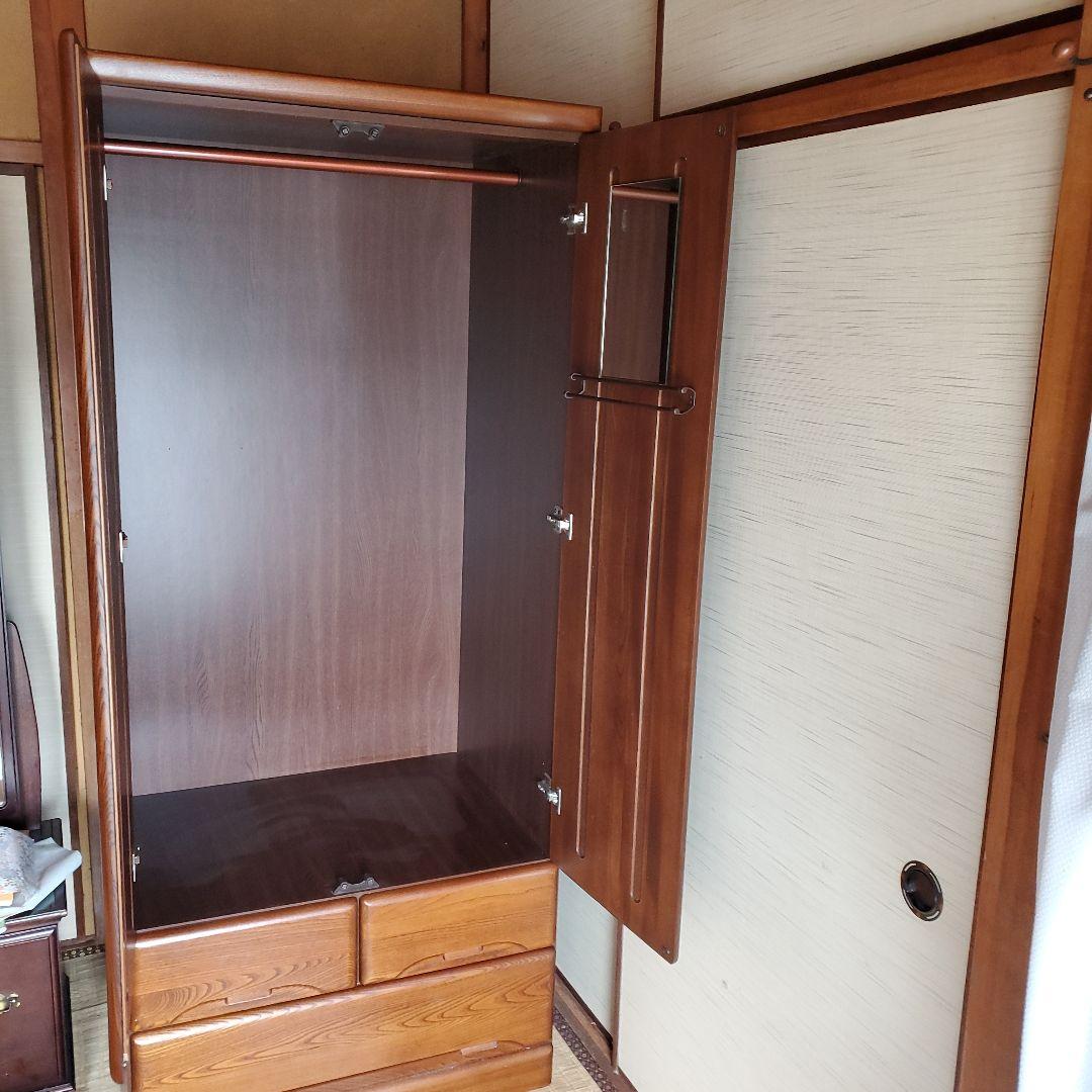 送料込み　木製　洋服箪笥