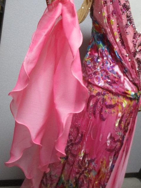 社交ダンス　ROBINHOODロビンフッド　ピンクキラキラドレス