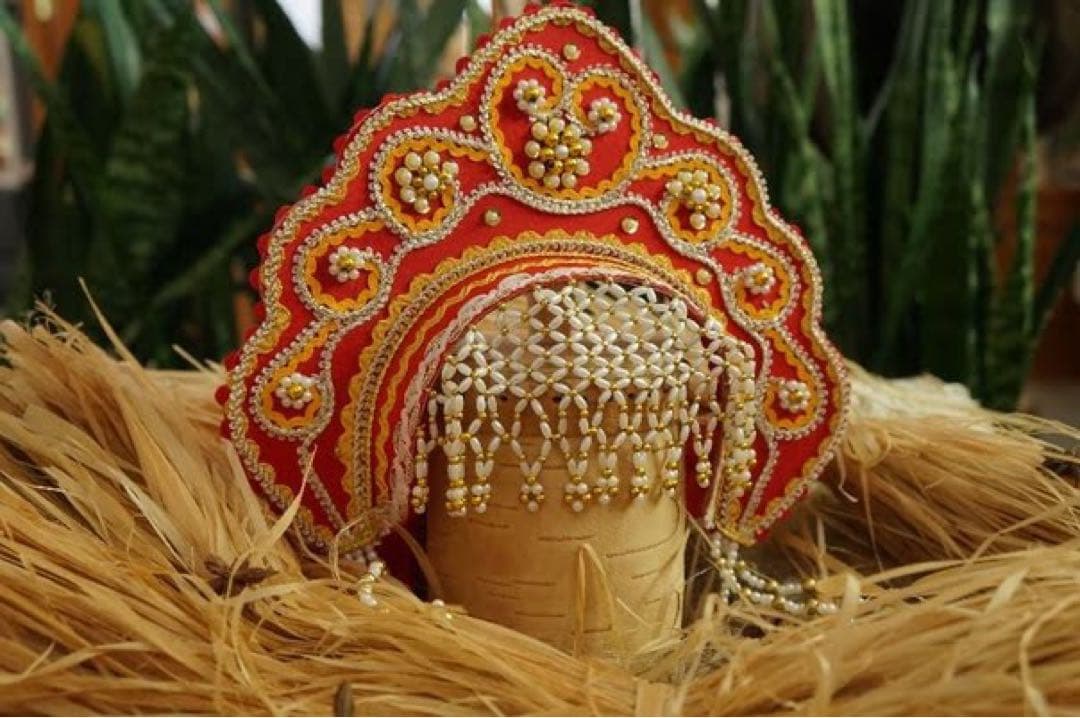 ロシア雑貨☆民族衣装起き上がりこぼし３点ココシニクKokoshnikマルガリータ