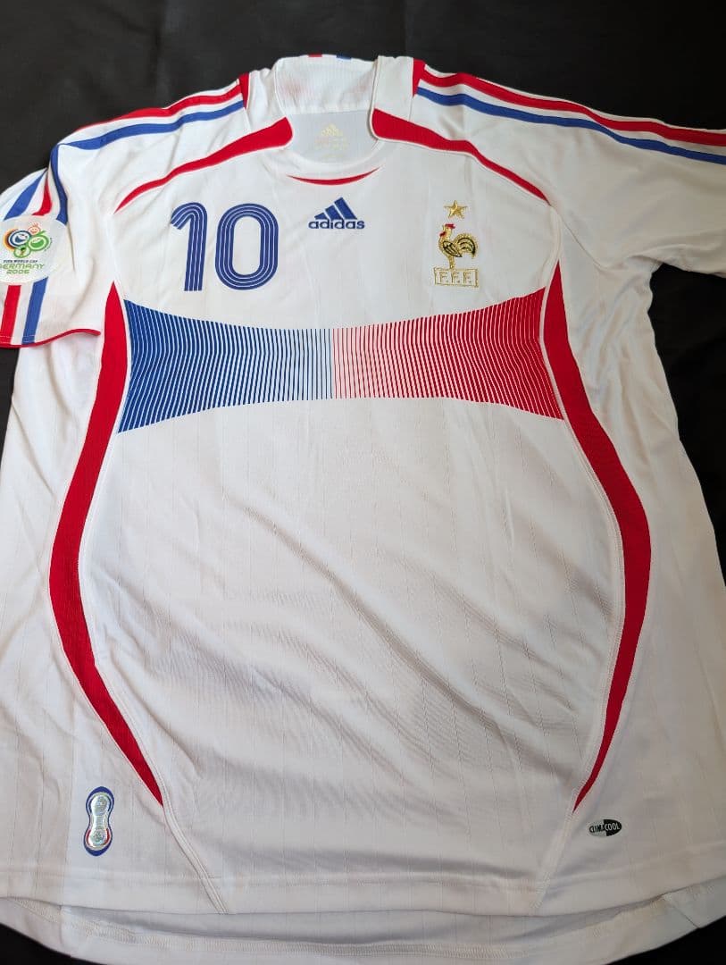 【新品タグ付き】フランス代表/ジネディーヌ・ジダン/A/2006W杯頭突きモデル