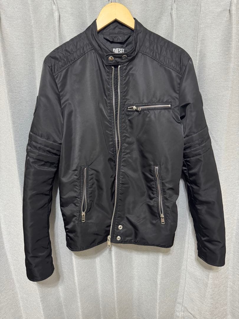 池田エライザ着用モデルDIESEL ブラックジャケット