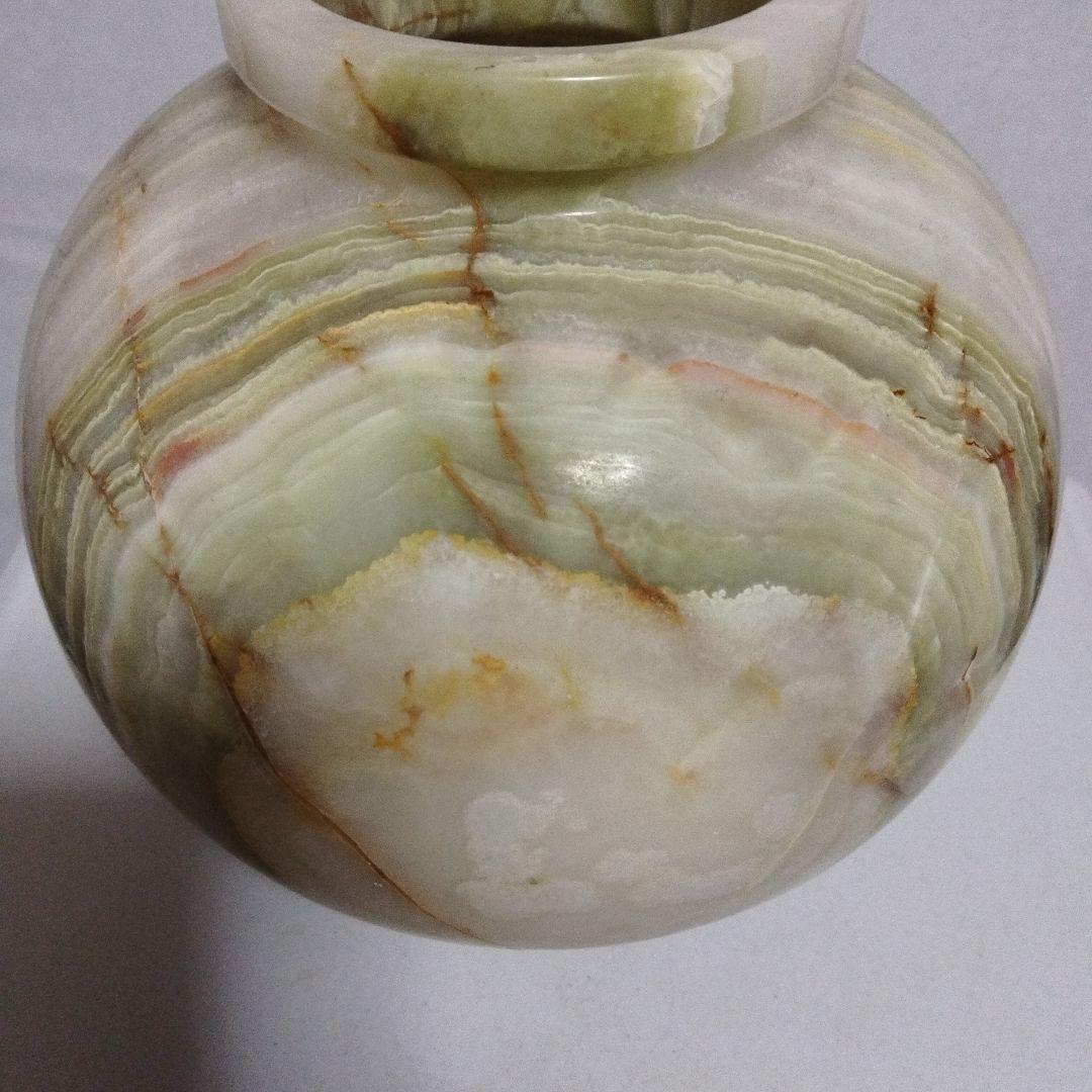 本物大理石の壺です。