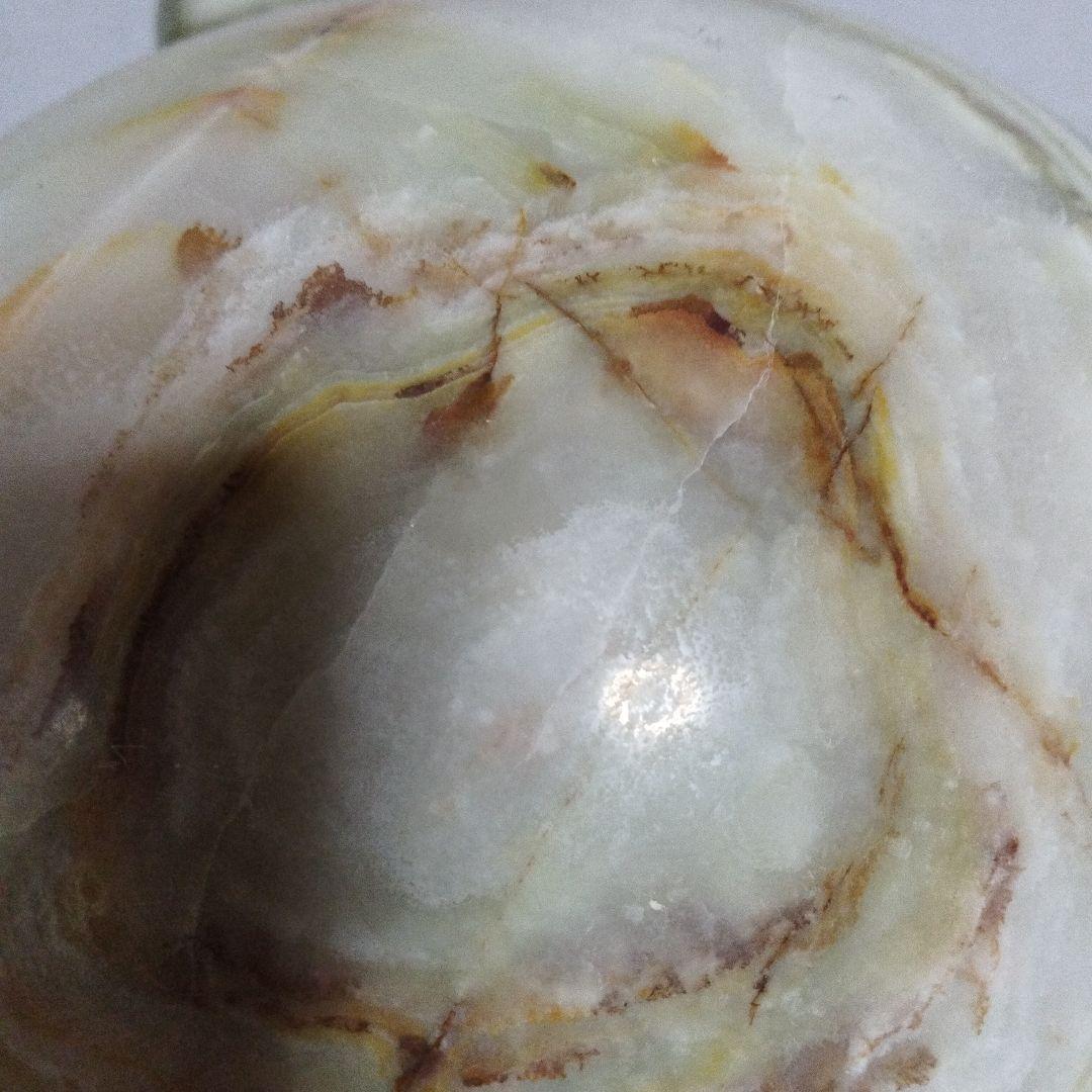 本物大理石の壺です。