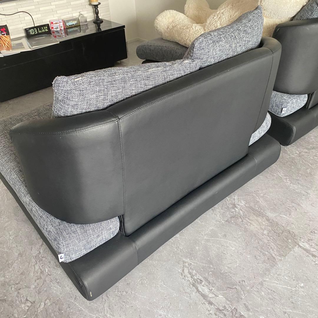 ソファ　2〜3人掛け　①