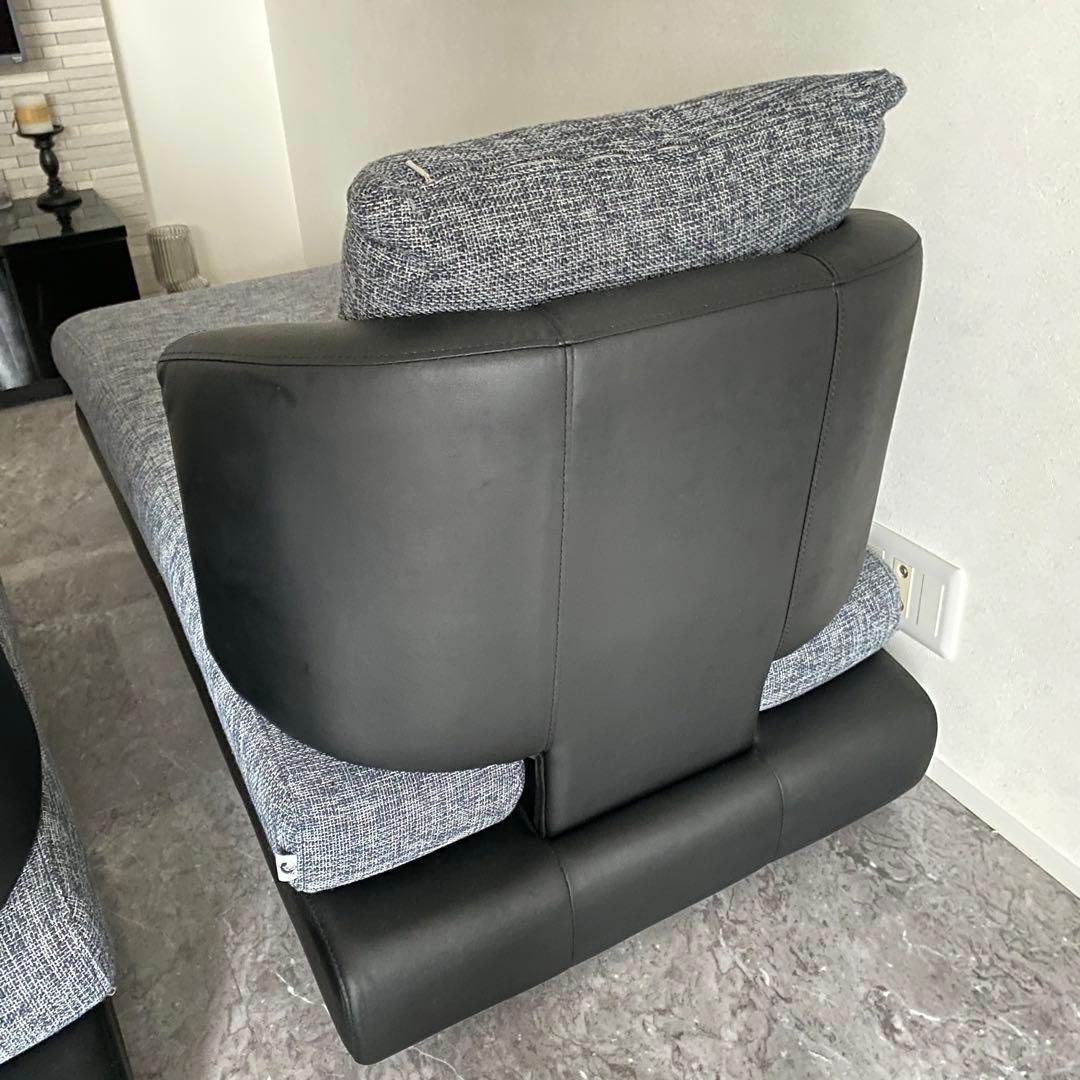 ソファ　2〜3人掛け　①