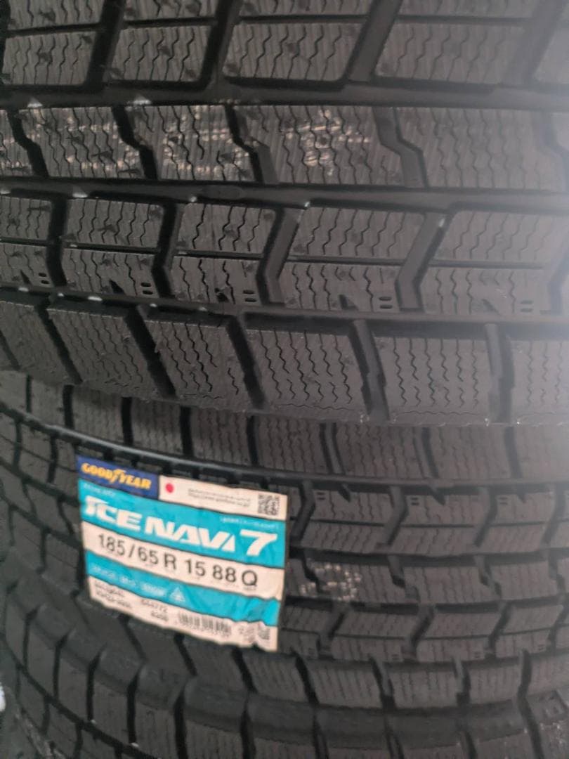 未使用【2025年製】グッドイヤー アイスナビ7 185/65R15 《送料込》