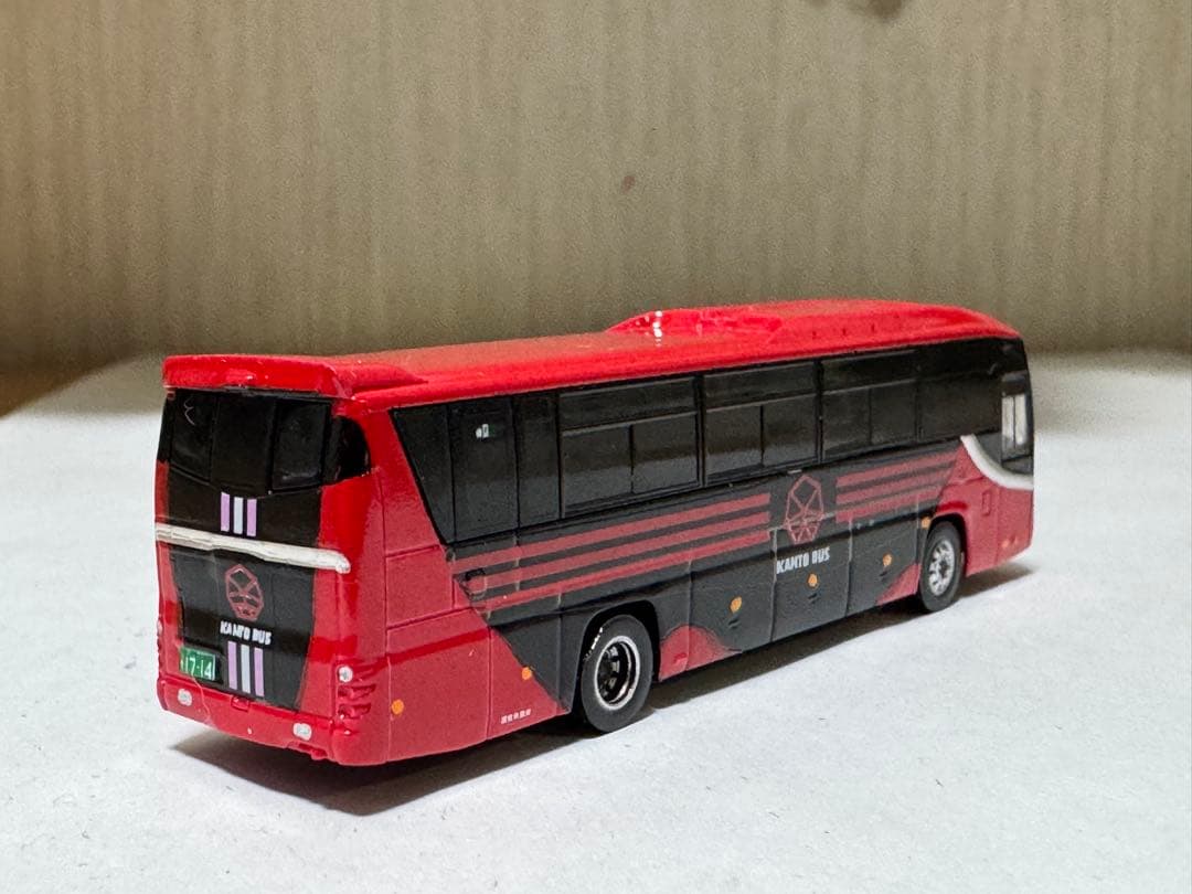 hagachan出品バスコレ改造品新型ガーラ関東自動車バス新貸切カラー