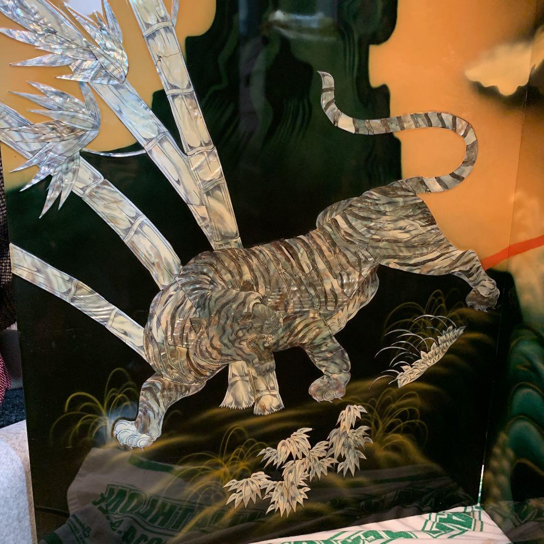 屏風　屛風　虎　ヒョウ　豹　龍　竜　螺鈿　貝殻　インテリア　オブジェ