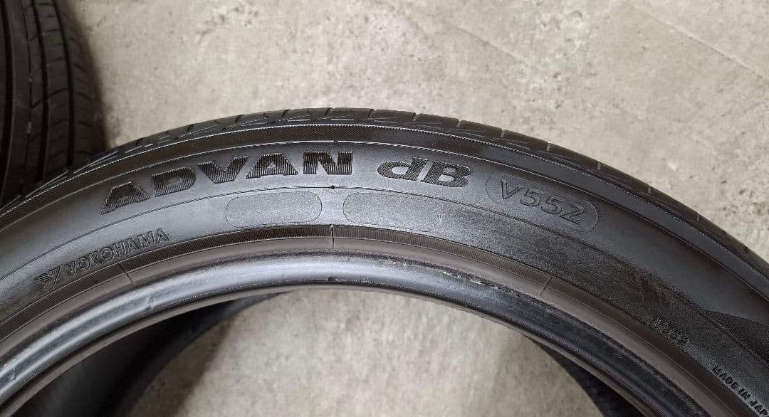 ヨコハマ アトバンdb v552 2022年 235/45R18 タイヤ 4本