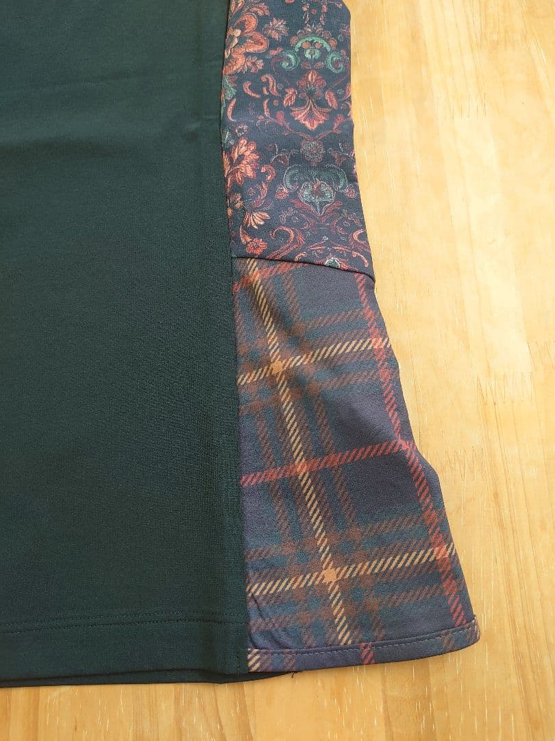 新品未使用　Admiral レディスシャツ ATLA550 RED M