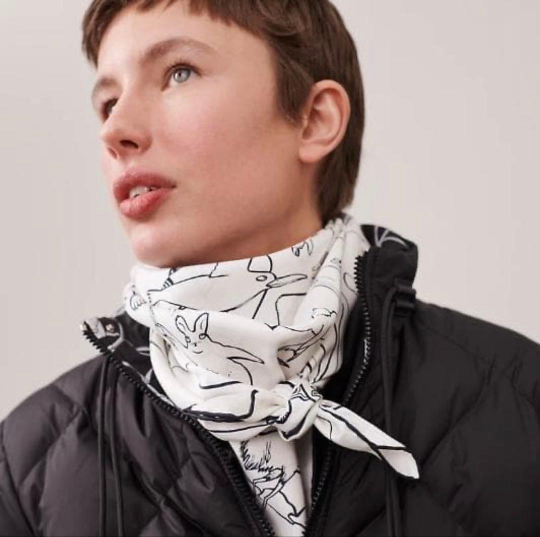 エルメス HERMES スカーフ カレ90 千と一のウサギ シルク