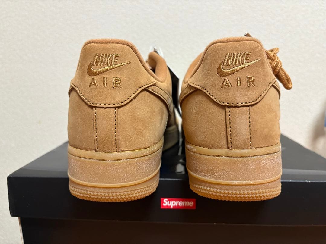 Nike Air Force 1 Supreme ブラウン