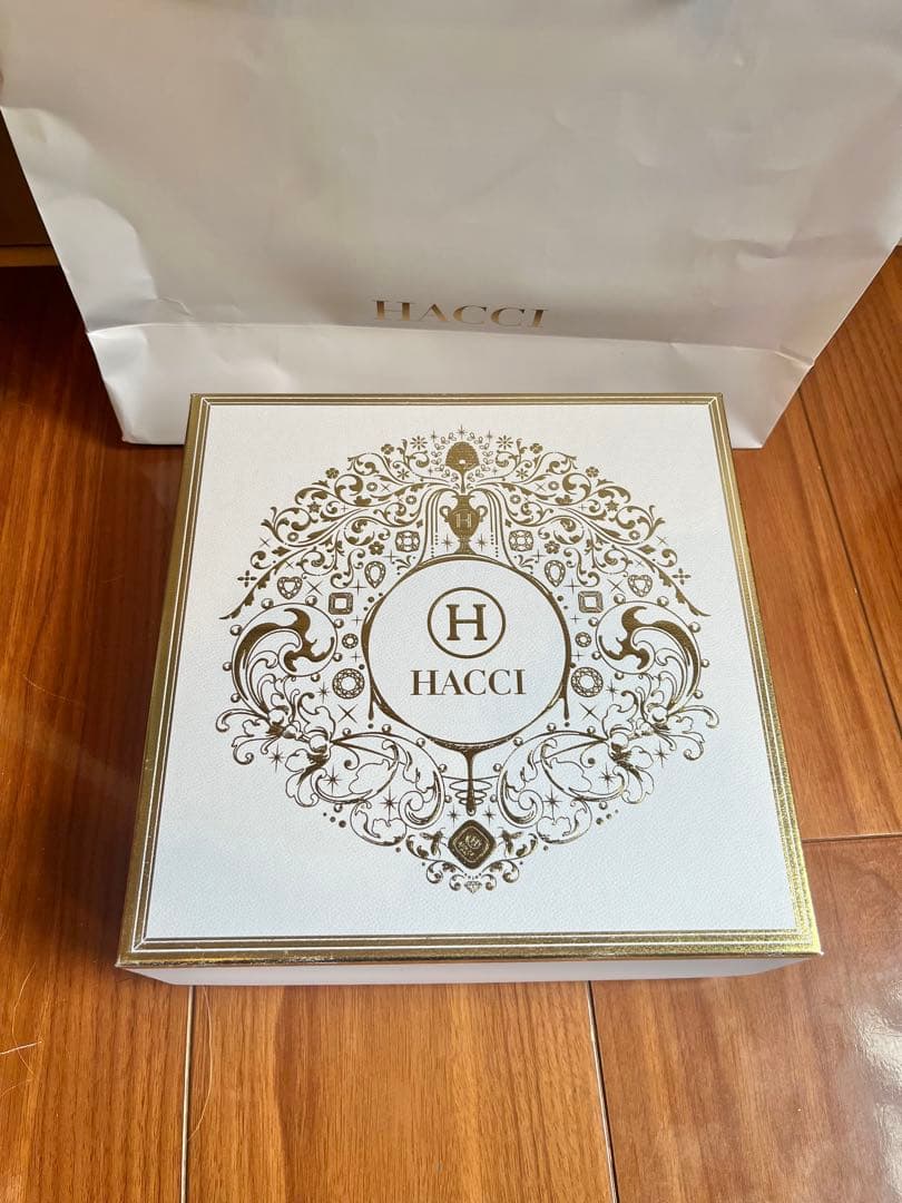 HACCI ボディーウォッシュビーハグ & トリートメントビーバスエッセンス