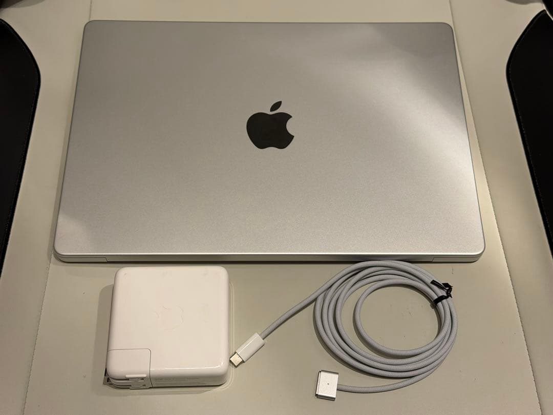 ほぼ新品Apple MacBook Pro 14 M4 Pro 48G JIS
