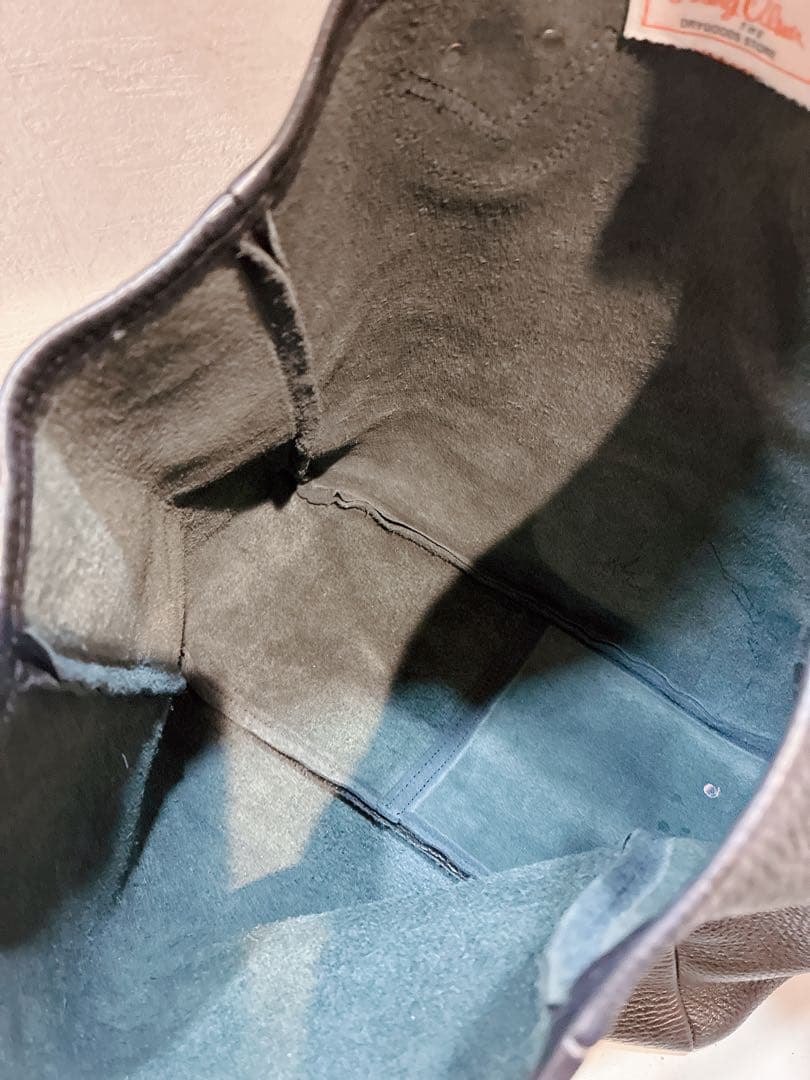 【美品】YOUNG&OLSEN エンボスドレザートート　M 黒