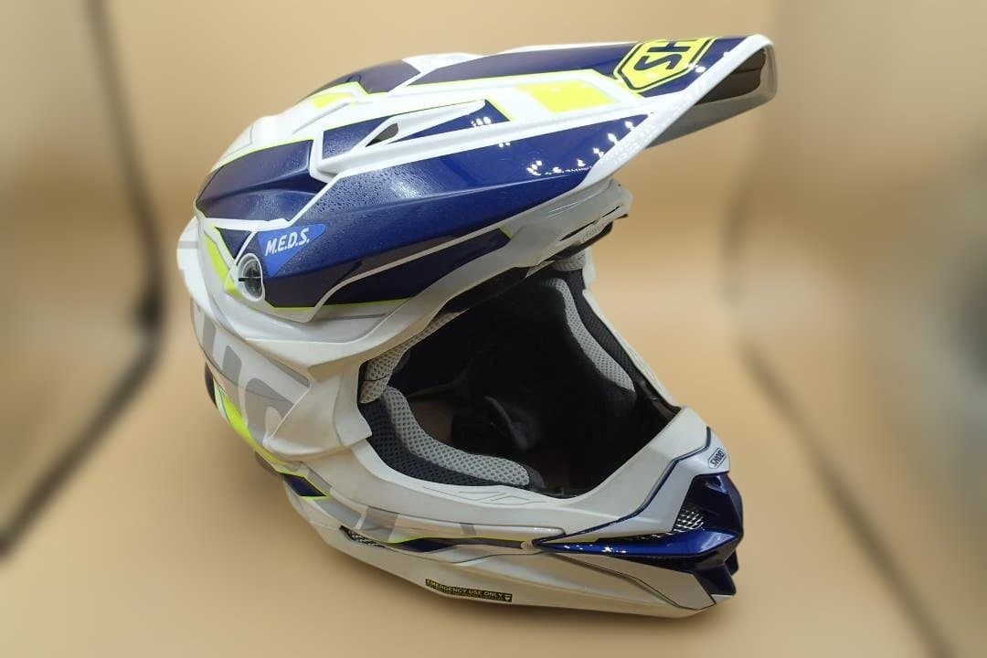 ショウエイ　オフロードヘルメット VFX-WR　ALLEGIANT TC-3