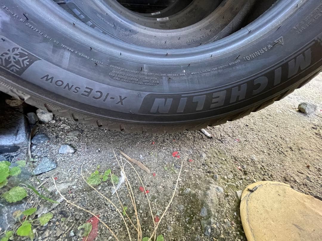 205/60R16 ‼️早い者勝ち‼️スタッドレスタイヤ　ミシュラン　中古4本セット