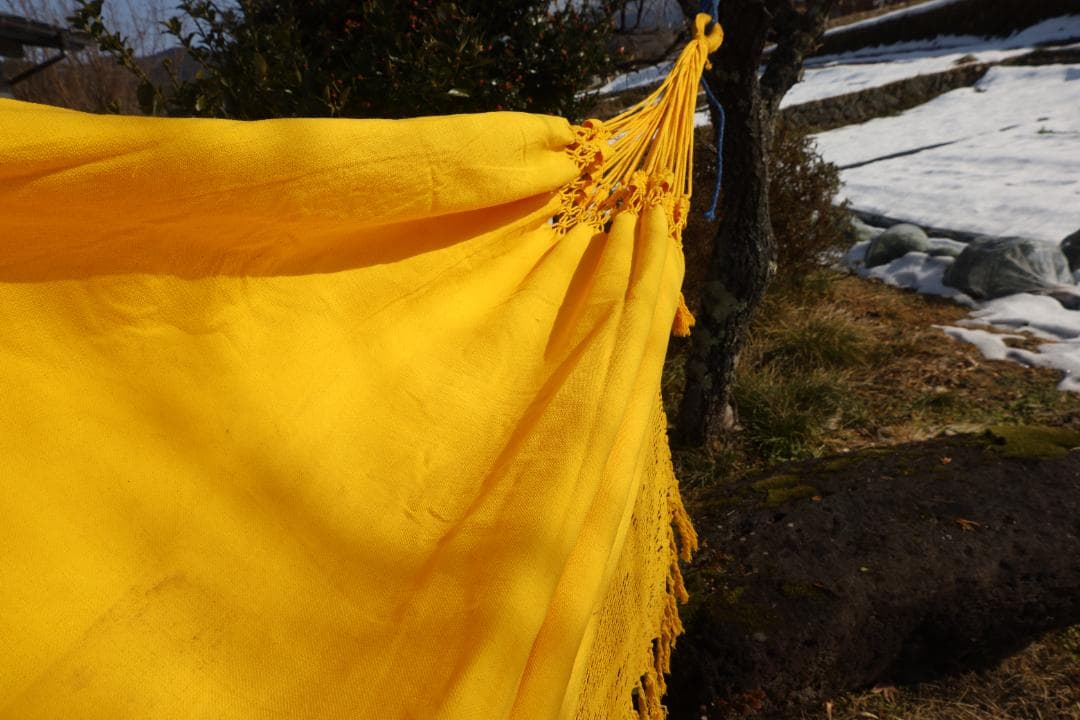 黄色いフリンジ付きハンモック　ブラジル式