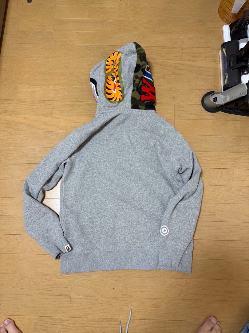 迷彩シャークデザイン ジップアップパーカー