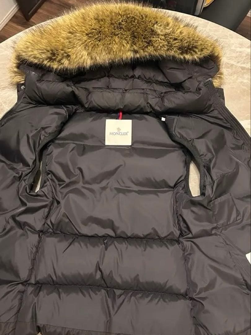正規品　超美品　最終値下げ モンクレールダウンベスト