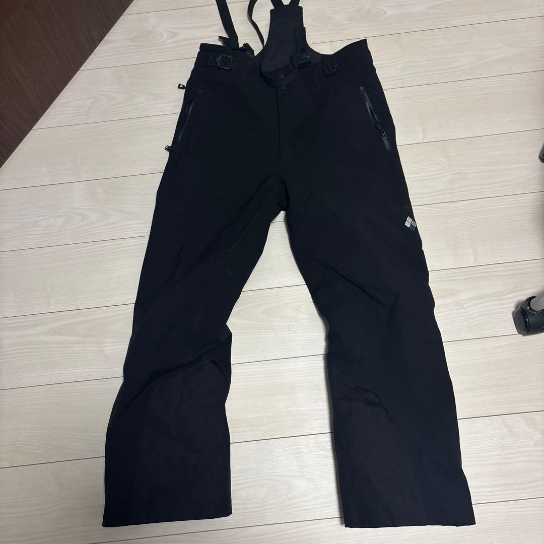 【美品】ブラック スキーウェア モンベル