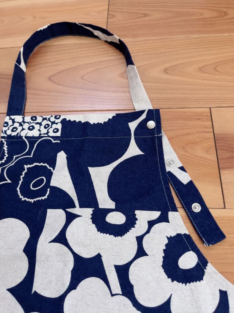 マリメッコ　ウニッコ60周年記念エプロン